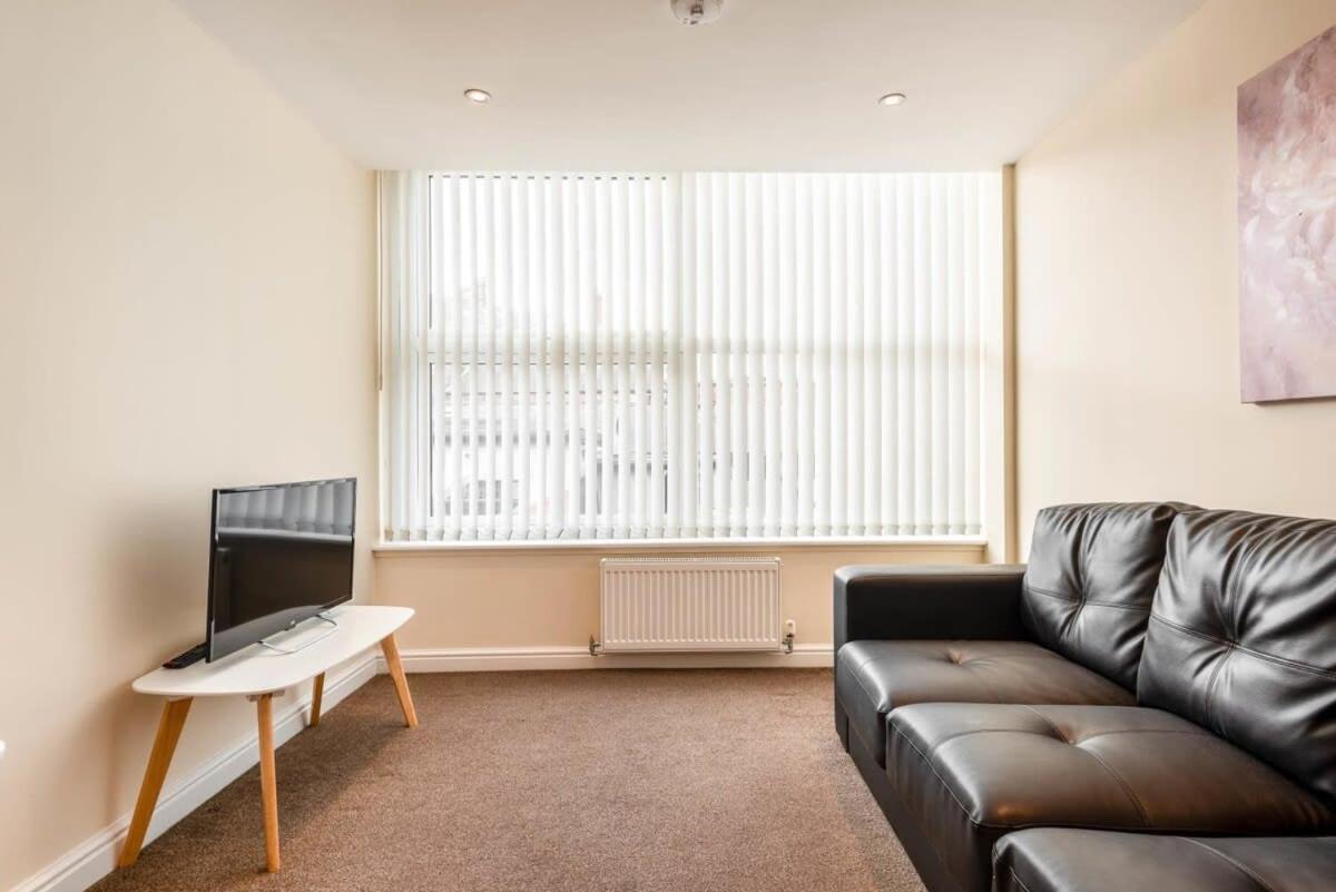 Bright 1 Bedroom Budget Flat In Central Pontefract Exterior photo