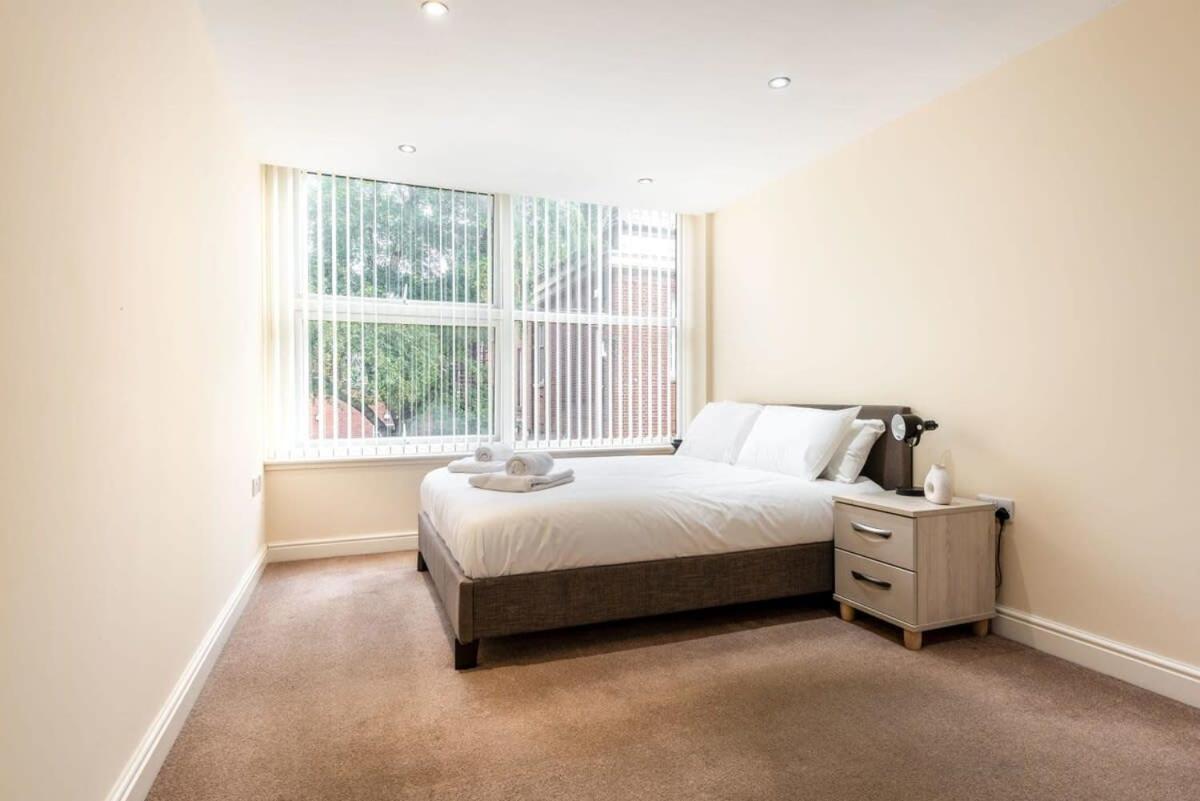 Bright 1 Bedroom Budget Flat In Central Pontefract Exterior photo