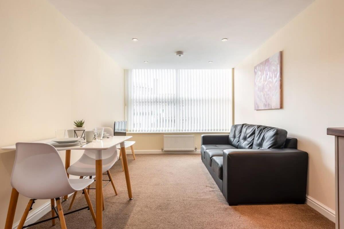 Bright 1 Bedroom Budget Flat In Central Pontefract Exterior photo